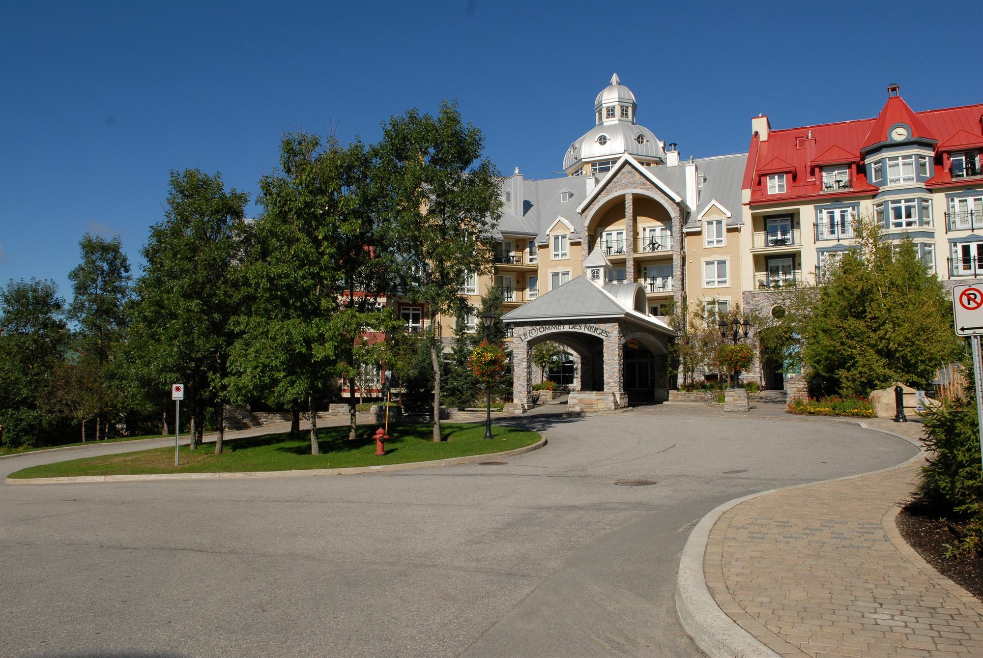 Hotel Sommet Des Neiges Mont-Tremblant Esterno foto